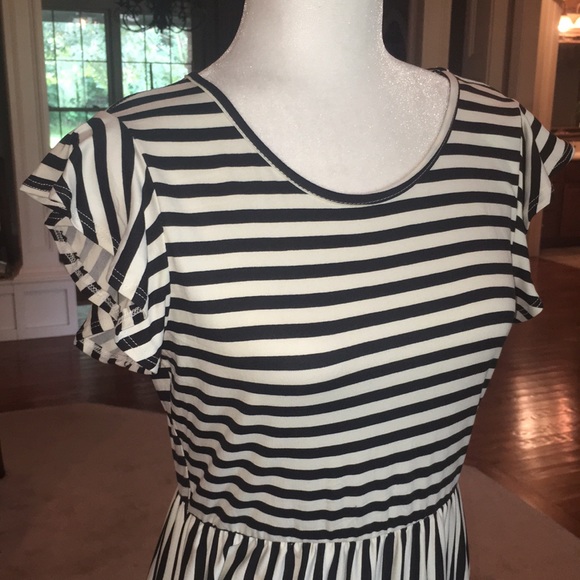Reborn J Black & White Striped MIDI Dress - Picture 5 of 13